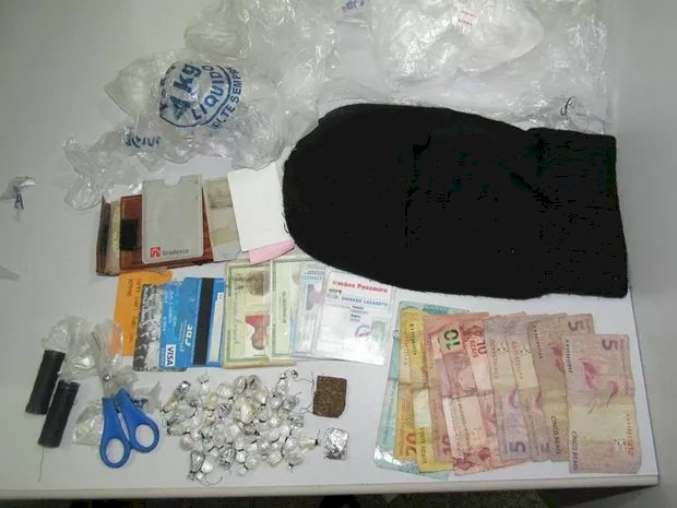 Polícia fecha ponto de tráfico conhecido como “boca de fumo do Padeiro” e prende suspeito em Vilhena
