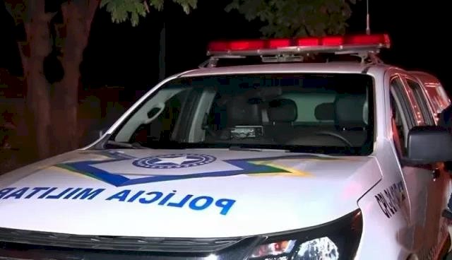 Suspeito de furto reage à abordagem e agride policiais em Vilhena