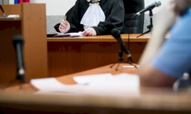 Ex-funcionária é condenada por desviar R$ 70 mil de escritório de advocacia em Ariquemes; MP recorre e OAB é criticada por omissão