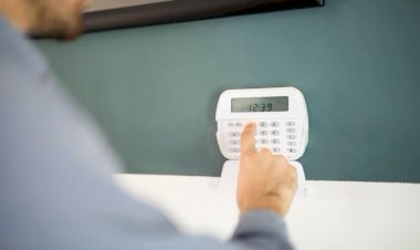 Alarme impede furto em oficina de motos e bandido foge em Vilhena