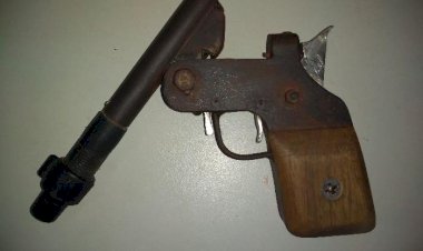 Homem é preso com arma artesanal e porção de droga em residência no bairro BNH, em Vilhena