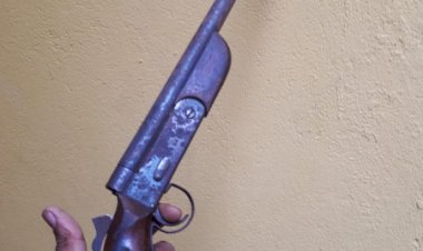 Jovem é preso com arma de fogo após denúncia da avó em Vilhena