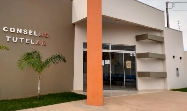 Criança de 7 anos é encontrada sozinha e pedindo comida durante a madrugada em Vilhena