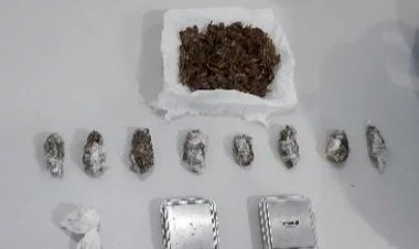 Foragido tenta se esconder em banheiro durante abordagem da PM em Chupinguaia; drogas e munições são apreendidas