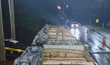 PRF apreende quase 4 mil caixas de bebidas alcoólicas sem nota fiscal em Ji-Paraná (RO)