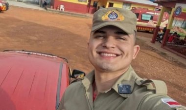 Bombeiro morre após viatura colidir com carreta na BR-319, em Rondônia