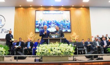 Ezequiel Neiva homenageia 104 anos da Assembleia de Deus em Rondônia com voto de louvor