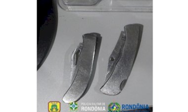 PM apreende canivetes após conflito entre alunos em escola de Colorado do Oeste