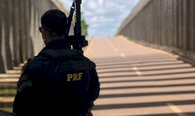 PRF prende homem com mandado por homicídio durante abordagem em Rondônia