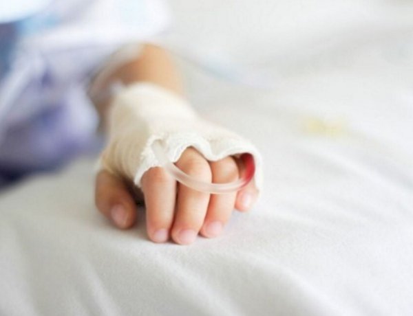 Em Rondônia, uma menina de três anos é hospitalizada com suspeita de abuso sexual; padrasto sendo detido