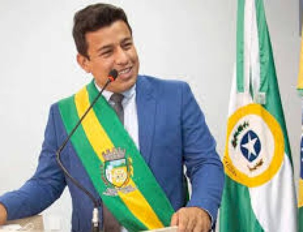 Adailton Fúria lidera pesquisa para o Governo de Rondônia nas eleições de 2026