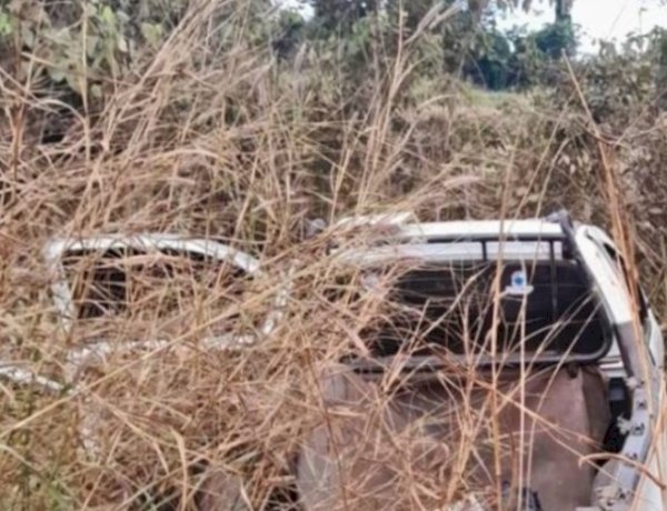 Mecânico morre após capotamento de picape em estrada rural de Pimenteiras do Oeste