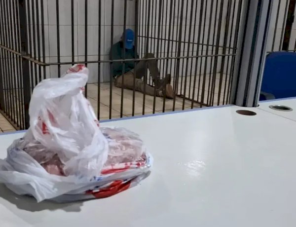 Homem com tornozeleira eletrônica é preso após tentar furtar peça de picanha em supermercado de Porto Velho