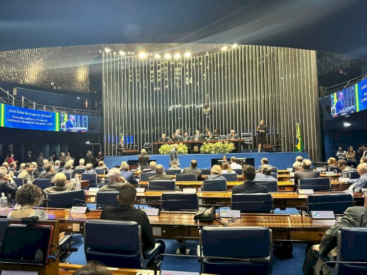 Polícia Federal investiga participação de parlamentares em esquema de desvios no INSS