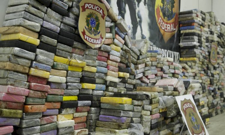 Polícia Federal cumpre mandados em operação contra tráfico internacional de drogas em Porto Velho