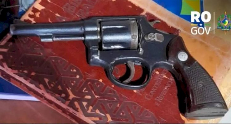 Operação em Cerejeiras apreende drogas, arma e prende quatro suspeitos ligados a homicídio