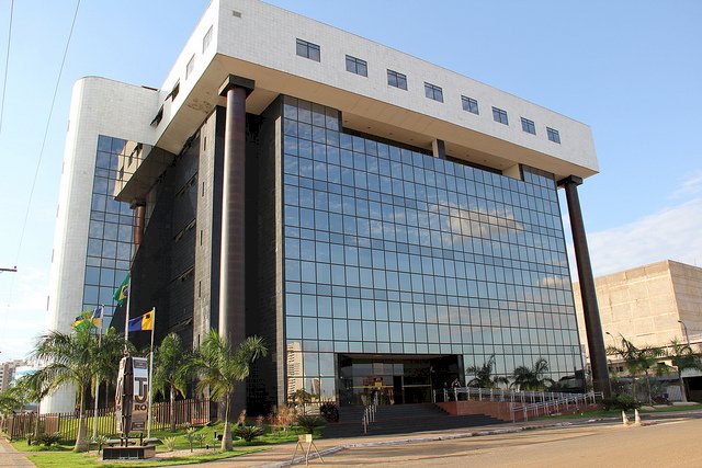 Justiça mantém demissão de servidor por conduta sexual imprópria no local de trabalho em Pimenta Bueno
