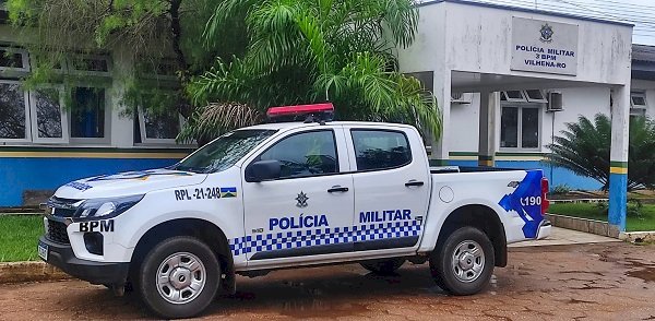 Salão de beleza é assaltado por dupla armada em motocicleta em Vilhena
