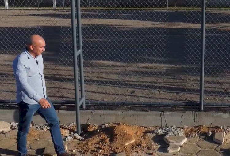 Campos de Vilhena começam a receber grama sintética com apoio de emenda do deputado Ezequiel Neiva