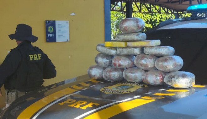 PRF apreende mais de 16 kg de drogas em táxi durante fiscalização em Guajará-Mirim