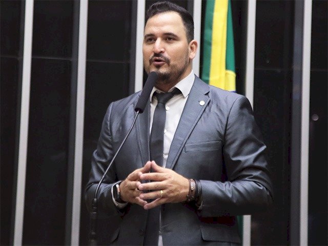 Deputado Rafael Fera Propõe Fim da Cobrança de Tarifa Mínima de Água e Esgoto Sem Consumo