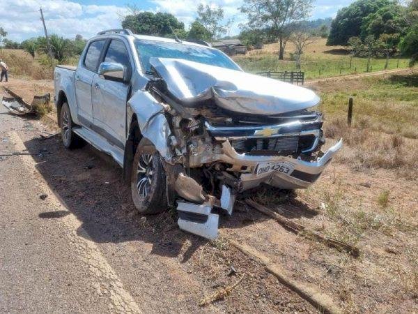 Colisão entre dois carros deixa seis pessoas feridas na BR-435, em Cerejeiras