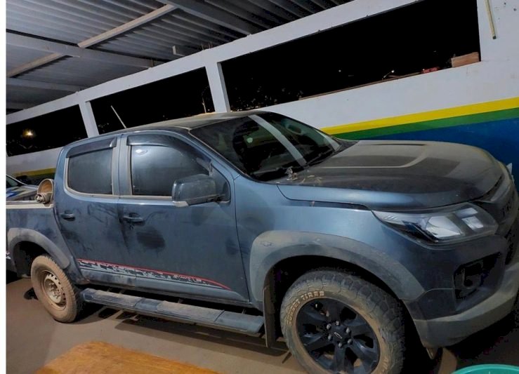 Força Tática de Cerejeiras e PM de Corumbiara recuperam caminhonete furtada após contradições de suspeito