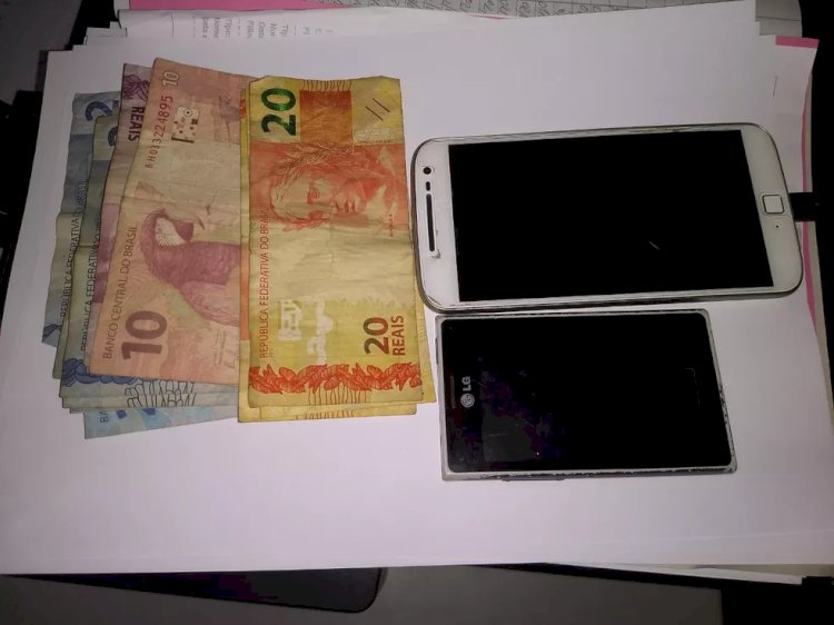 Polícia estoura ponto de tráfico e apreende drogas, dinheiro e munições no bairro Alto Alegre