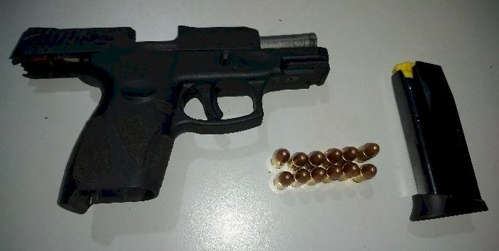 Homem é detido após ameaçar segurança com arma de fogo em frente a casa noturna em Vilhena