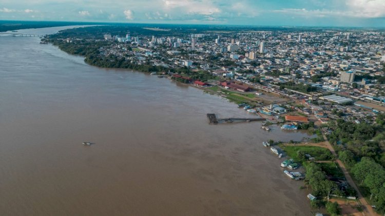 Rio Madeira supera cota de alerta e Porto Velho decreta emergência por cheia