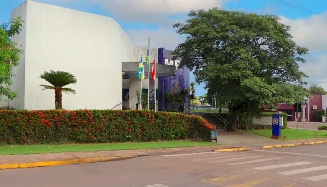 Homem é condenado a mais de 20 anos por homicídio em bar de Espigão do Oeste