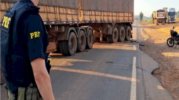 Motociclista perde a vida em colisão com carreta na BR-364, em Rondônia