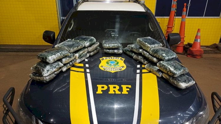 PRF apreende mais de 13 quilos de skunk em ônibus interestadual na BR-364 em Vilhena
