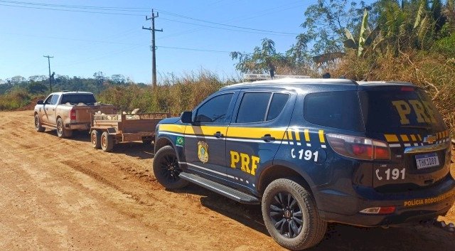 Fiscalização da PRF resulta na apreensão de quase 2,5 toneladas de minério sem documentação em Ariquemes
