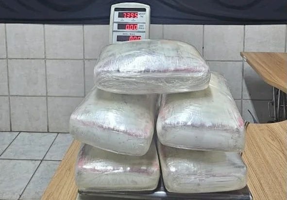 Mulher é presa com 7 kg de skunk durante fiscalização da PF no aeroporto de Porto Velho